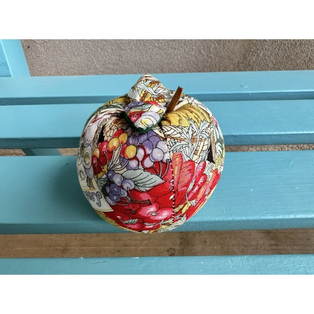 Vintage Fabric Apple Pin Needle Cushion‎ Fruits Veggie 3